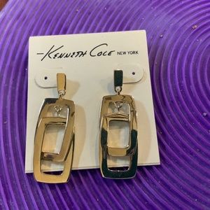 Kenneth Cole Pierced Drop Goldtone Earrings NWT P0015